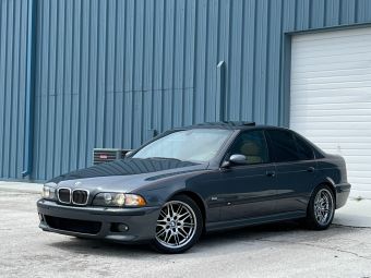 2000 BMW M5
